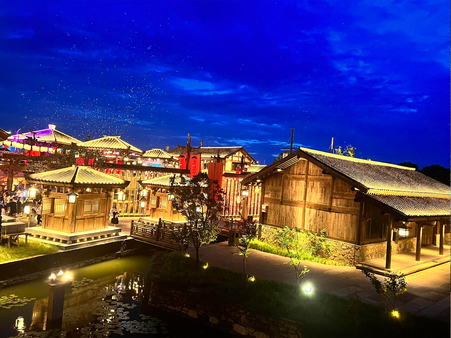 07082210_11.jpg 07082210_11.jpg